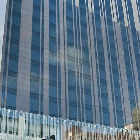 The Okura Prestige Taipei Hotel Bagian luar foto The building's facade