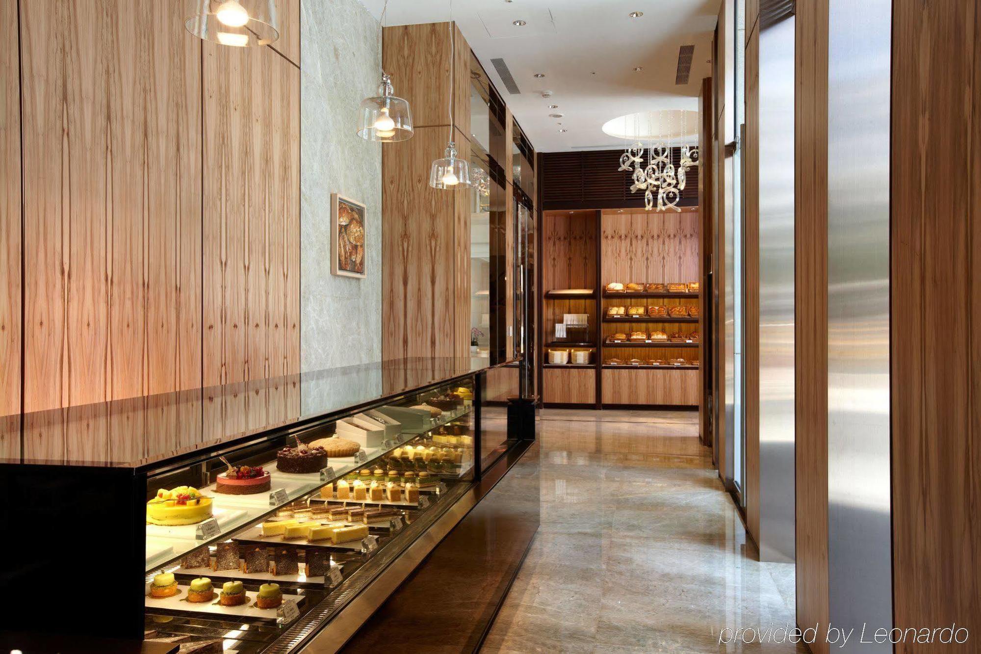 The Okura Prestige Taipei Hotel Bagian luar foto The interior of the hotel