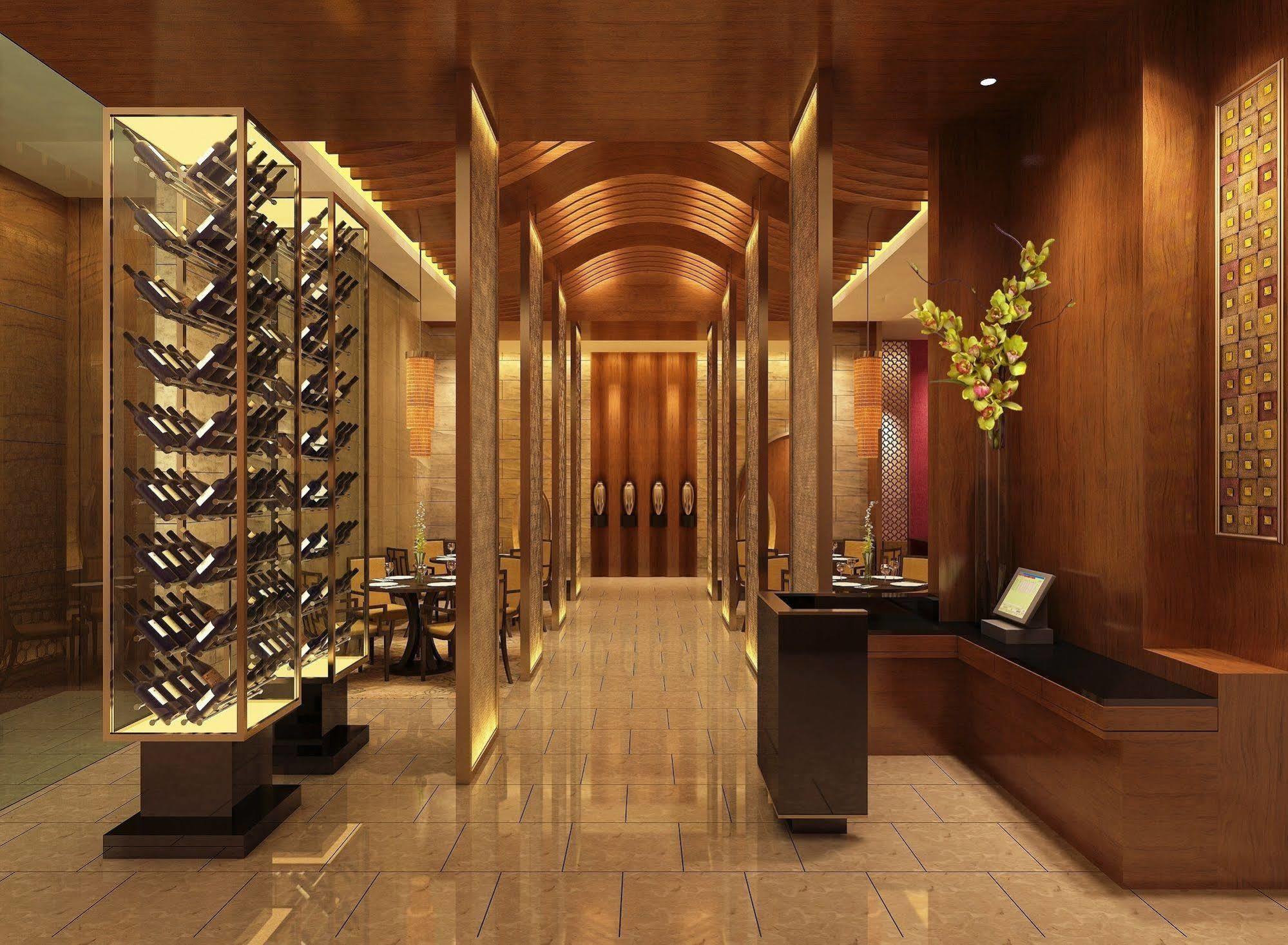 The Okura Prestige Taipei Hotel Bagian luar foto The lobby of the hotel