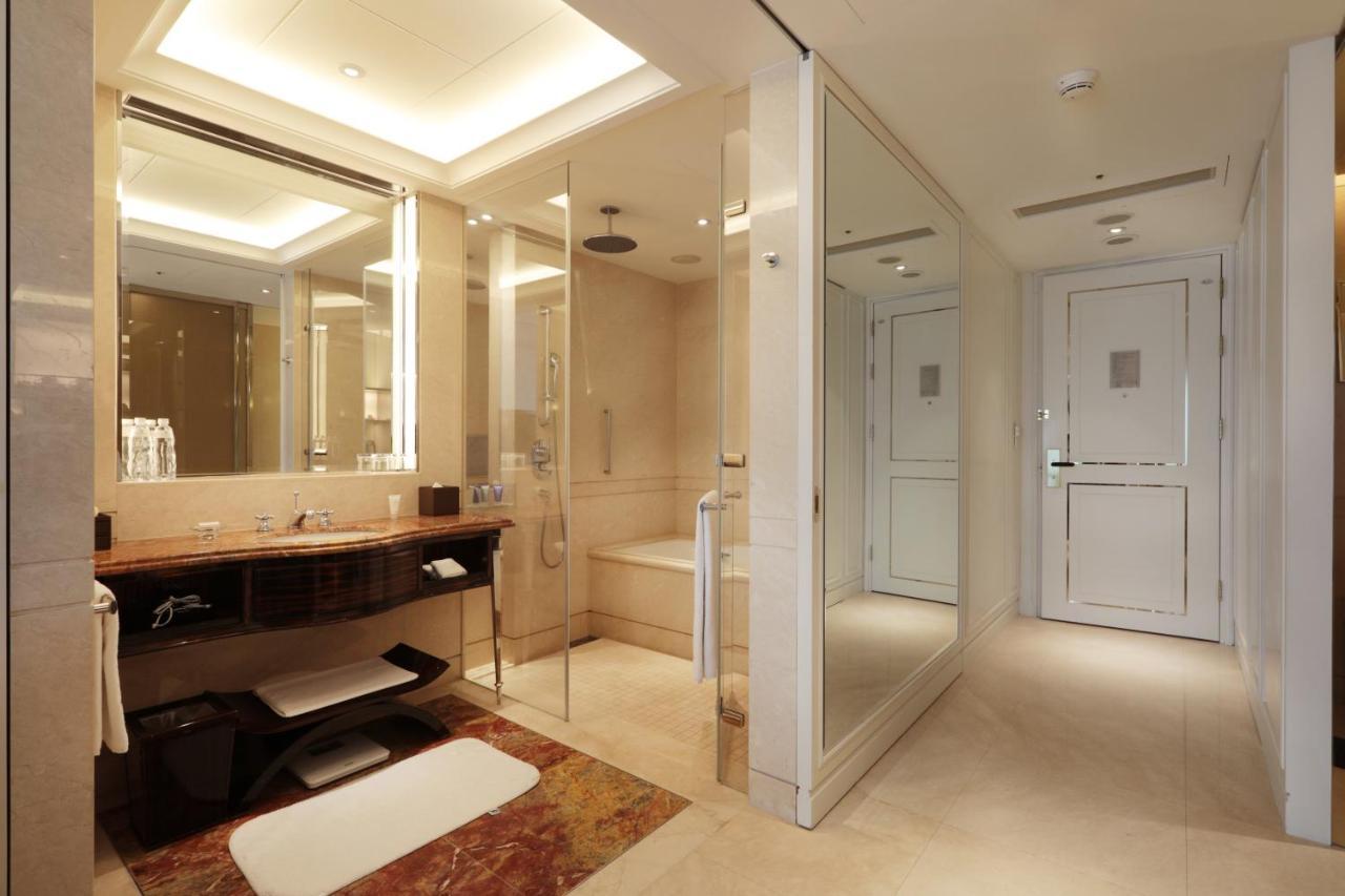 The Okura Prestige Taipei Hotel Bagian luar foto Bathroom